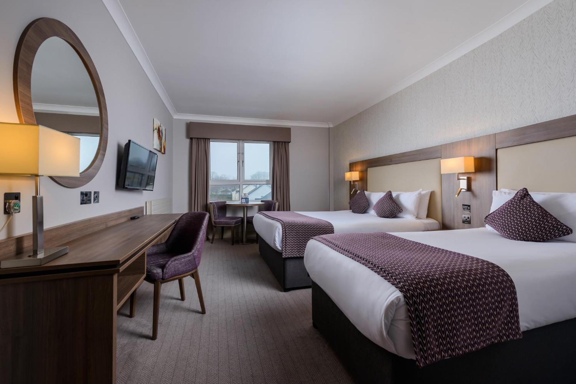 Clybaun Hotel Galway Bagian luar foto