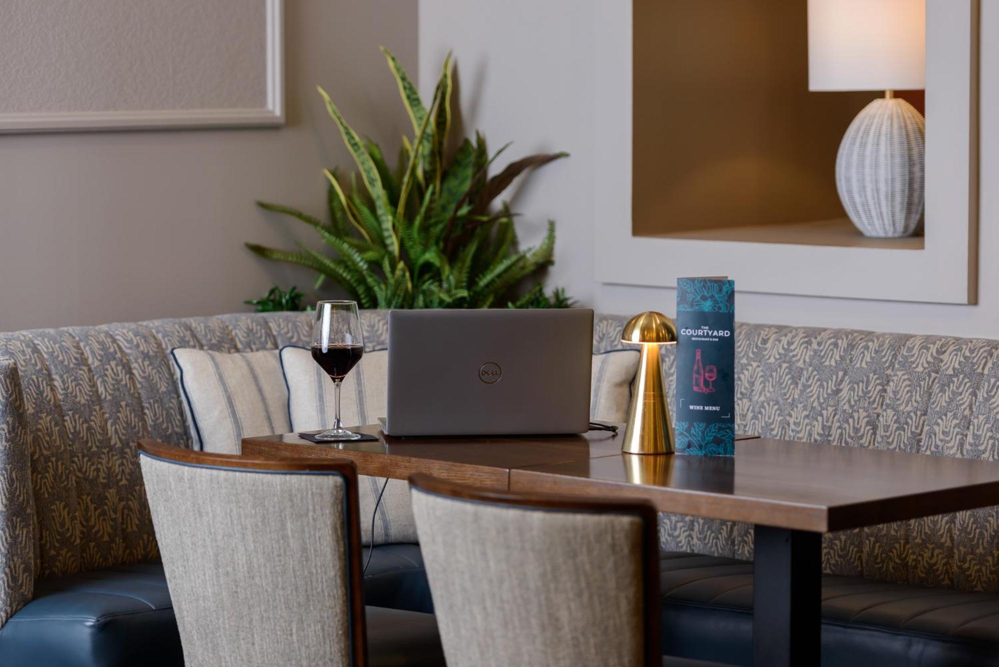 Clybaun Hotel Galway Bagian luar foto