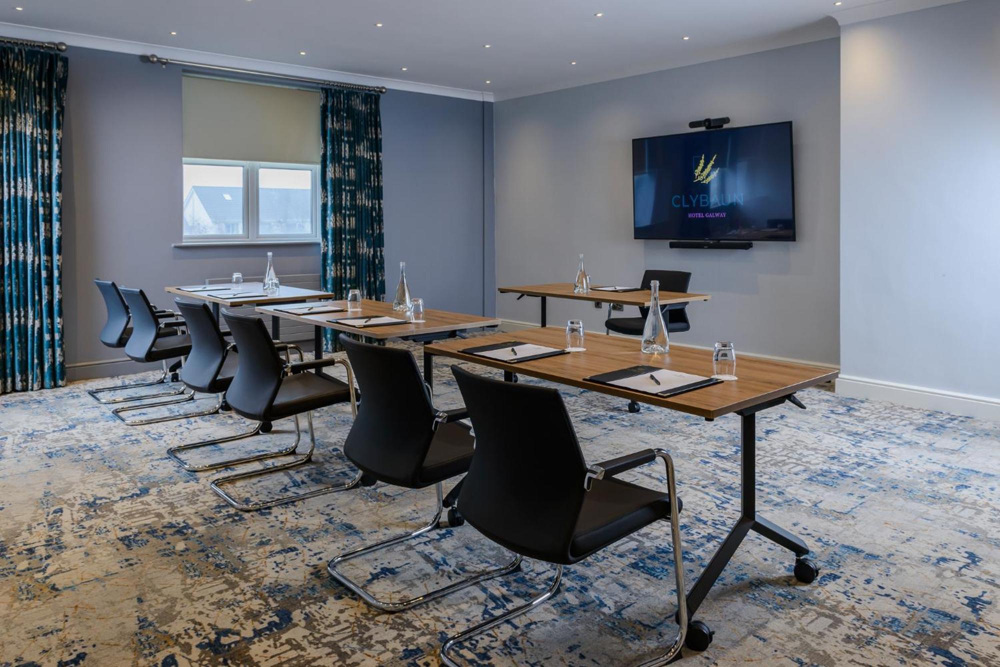 Clybaun Hotel Galway Bagian luar foto